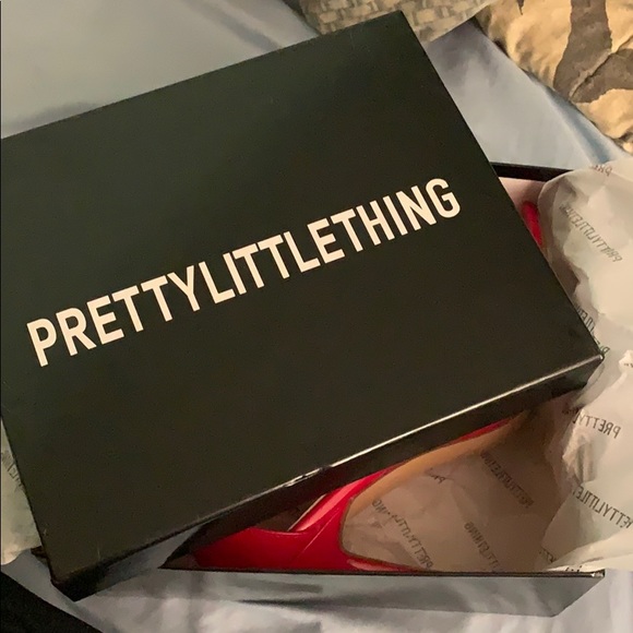 Red Point Toe Sandal - Picture 6 of 8